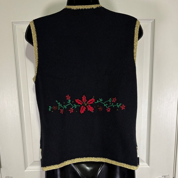 Segue Noel Festive Black Knit Vest with Red Floral Design Size Medium - Picture 4 of 12